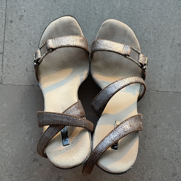 Sexy Stilettos - Picture 3 of 9